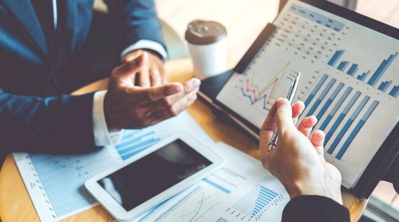 Dayforce Eyes in private capital in an agreement for a billion dollars