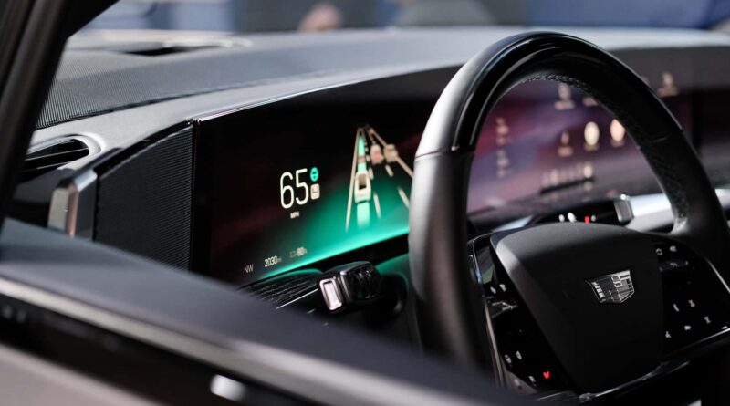 GM Super Cruise aims to beat Tesla in 2028 with LIDAR, eyes-free driving